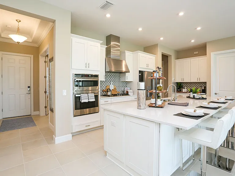 15318 Aprile St — Photo 24