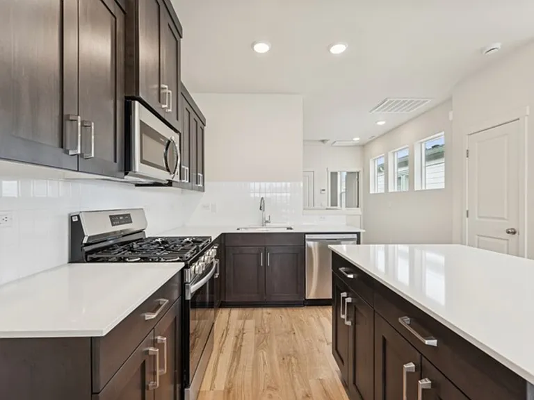 3529 SW 209th Ave — Photo 1