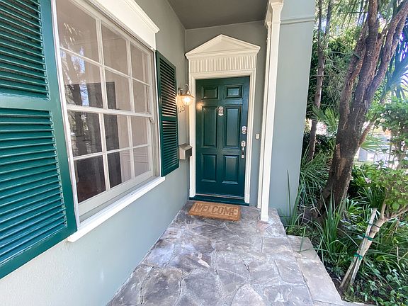 2nd image of 1205 S La Jolla Ave