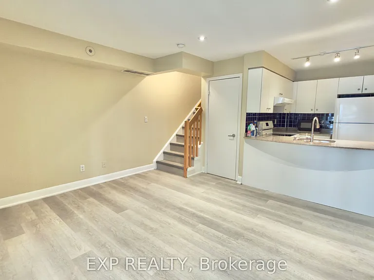 415 Jarvis St #397 — Photo 8