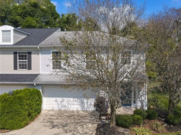 3255 Greentree Cir, Medina, OH 44256