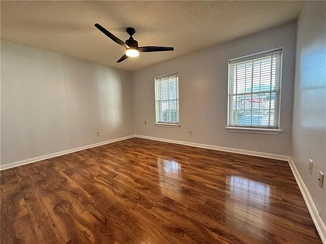 818 Moss St #101 — Photo 5