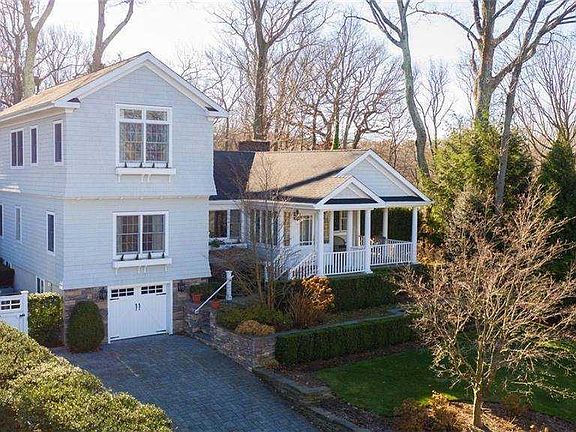 2nd image of 790 Connecticut View Dr