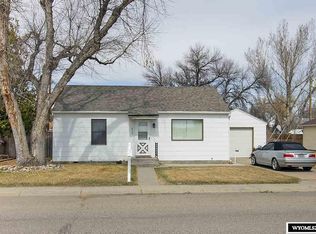 609 Washakie Ave, Worland, WY 82401
