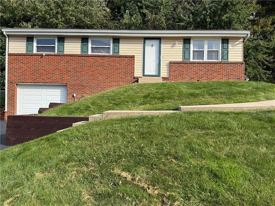 1st image of 120 Carousel Dr