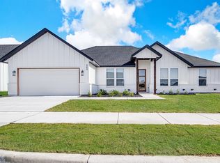 560 Highview Ct, Godley, TX 76044