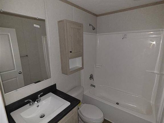 5th image of 114 Hickory Dr