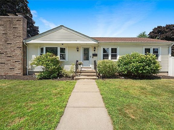 2nd image of 50 Laurel Dr