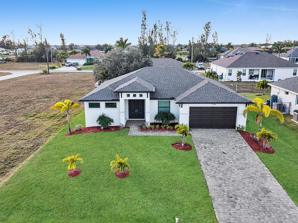 1st image of 1704 NW 38th Ave