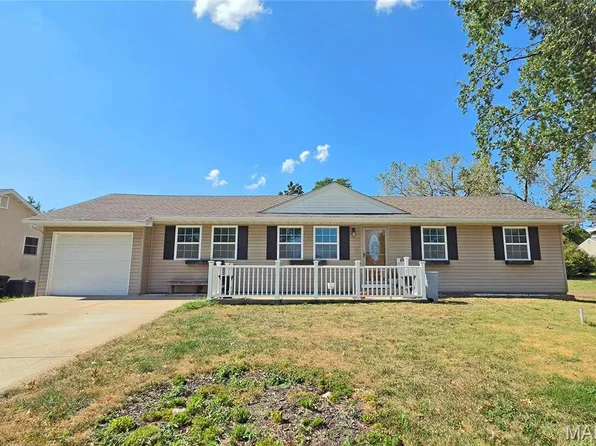 11201 Flori Dr, Saint Louis, MO 63123