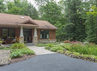 5994 Bluff Ledge Rd, Sturgeon Bay, WI 54235