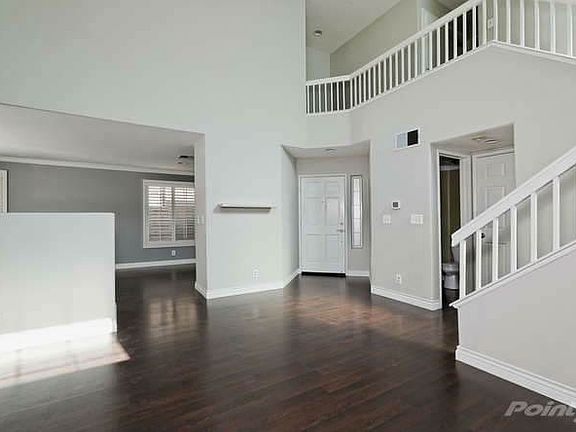 1159 Corto St Simi Valley CA-small-003-Living Room-666x444-72dpi