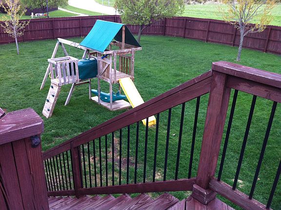 5th image of 2101 Dickinson Ct