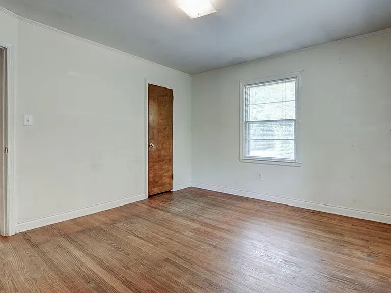 219 Spruce Cir — Photo 9