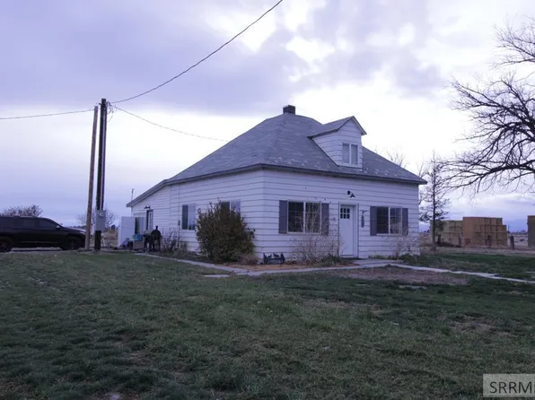 2967 W 2400 N, Arco, ID 83213