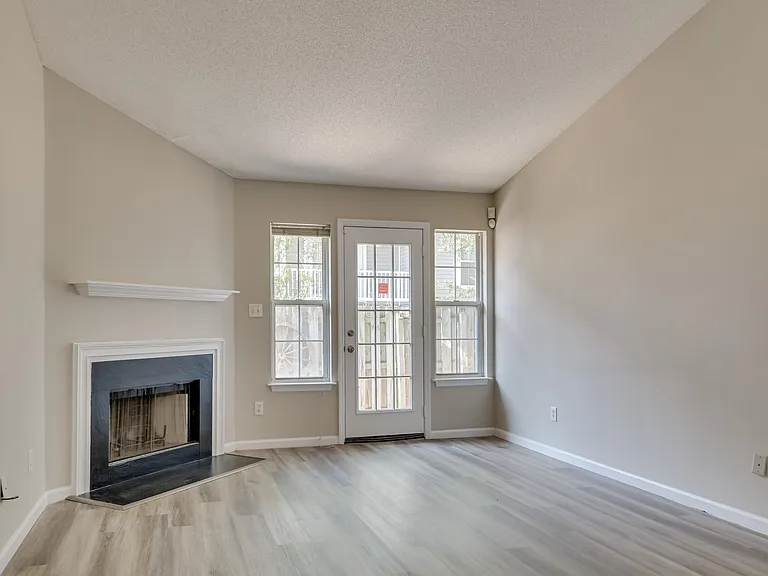 2014 Emerald Bay Dr — Photo 9