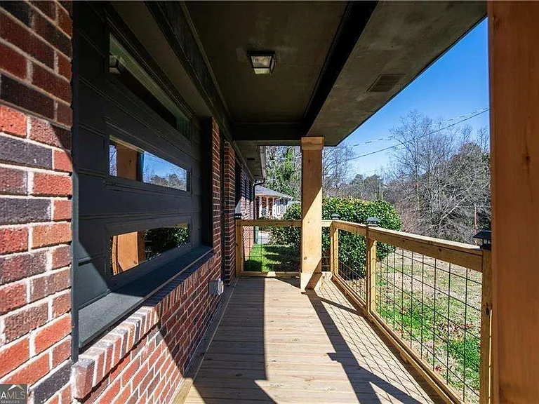 228 W Simon Ter NW — Photo 6