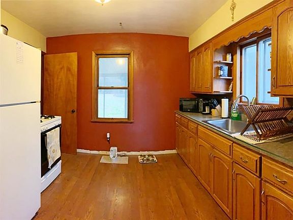 5th image of 218 S Kerrwood Dr