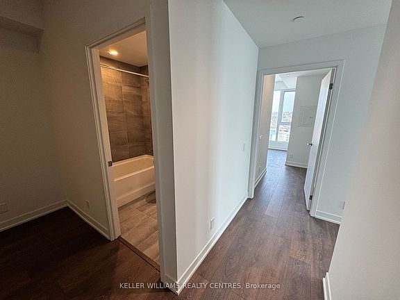 2nd image of 39 Mary St #1508