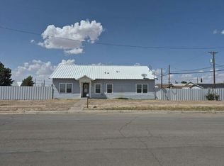 815 W 5th St, Pecos, TX 79772