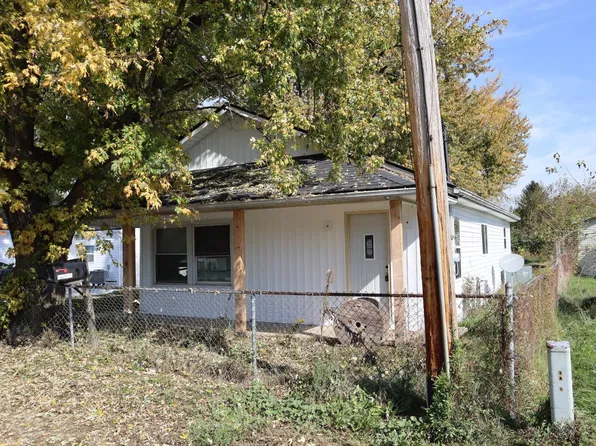 1420 Pearl St, Washington Court House, OH 43160