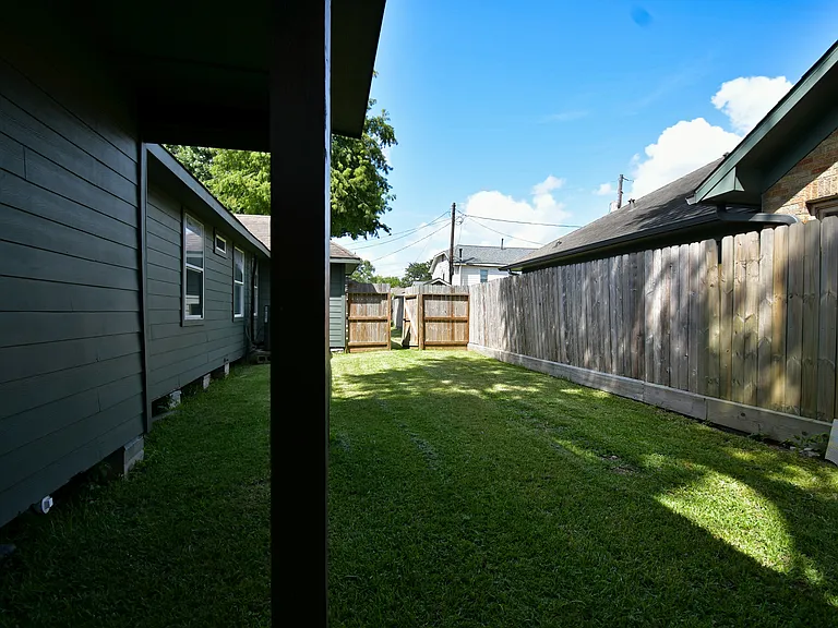 1403 Munger St #A — Photo 29