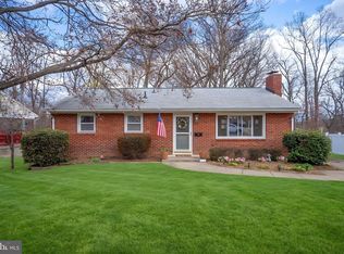 6714 Ruskin St, Springfield, VA 22150