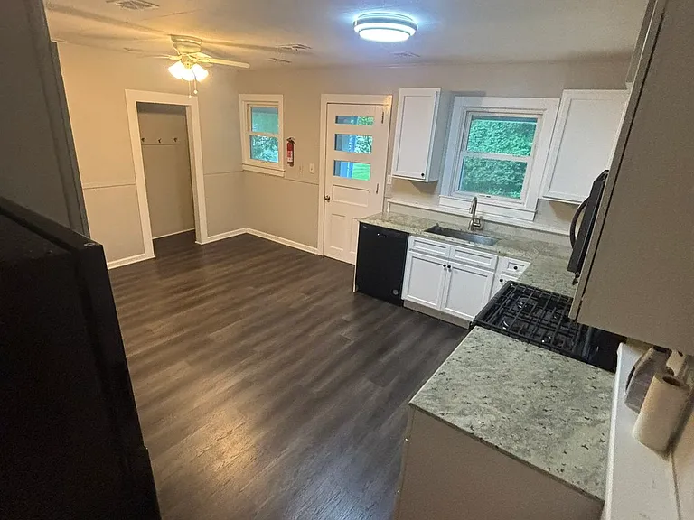 19 Scovell St #19 — Photo 1