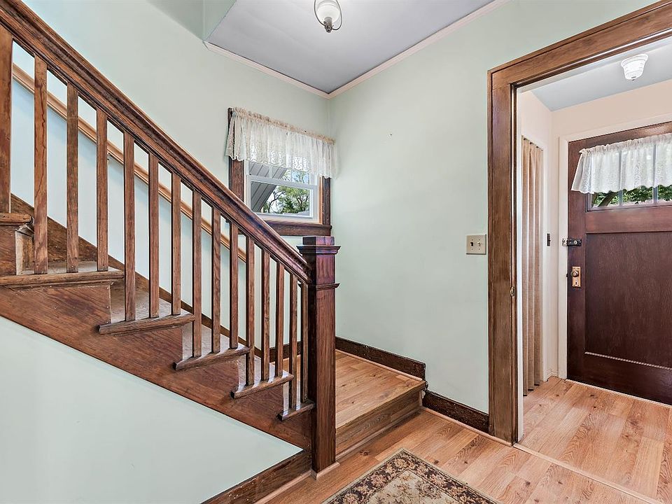 803 Campbell St, Valparaiso, IN 46385 Zillow