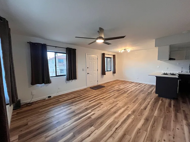 1957 Mesquite Ave #51 — Photo 4
