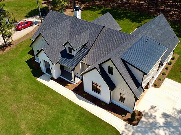 2nd image of 138 Chapel Springs Dr