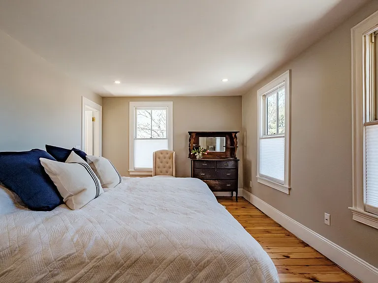 140 Clark St #2 — Photo 11