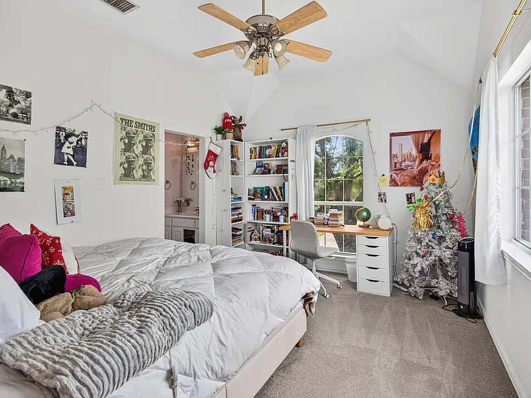 4633 Oak Shores Dr — Photo 19