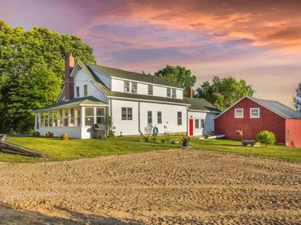 1290 Parker Mountain Road, Strafford, NH 03884