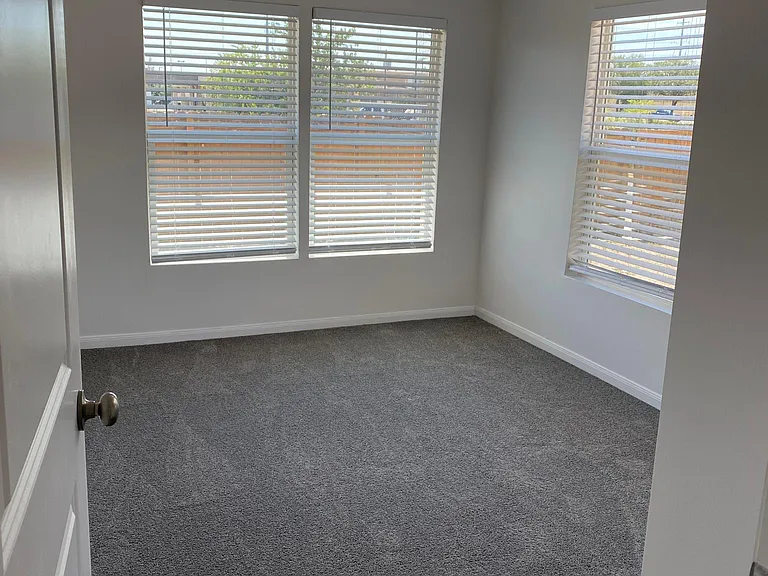 202 McCauley Blvd — Photo 26