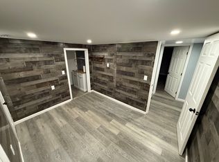 9 Lois Cir, Monroe, CT 06468