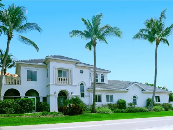 11002 Vanderbilt Dr, Naples, FL 34108
