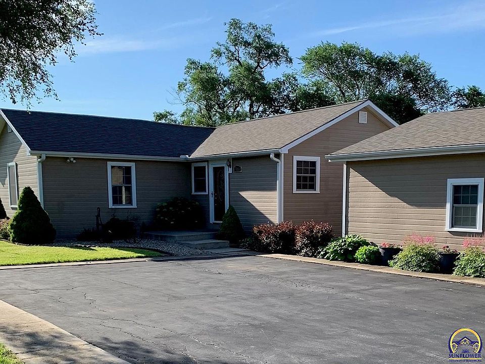 5441 SE 61st St, Berryton, KS 66409 Zillow