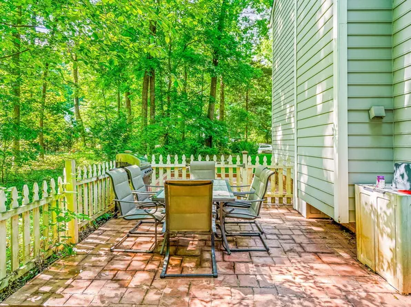 114 Bonaparte Dr, Hillsborough, NC 27278