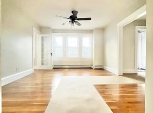 12 Annapolis Rd, West Newton, MA 02465