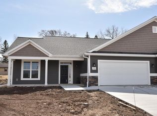 N70W15743 Mayflower Ct BUILDING 14-7, Menomonee Falls, WI 53051