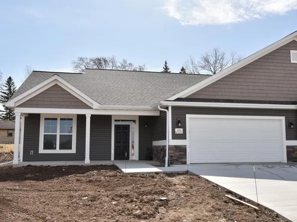 N70W15743 Mayflower COURT 14 Bldg 7, Menomonee Falls, WI 53051