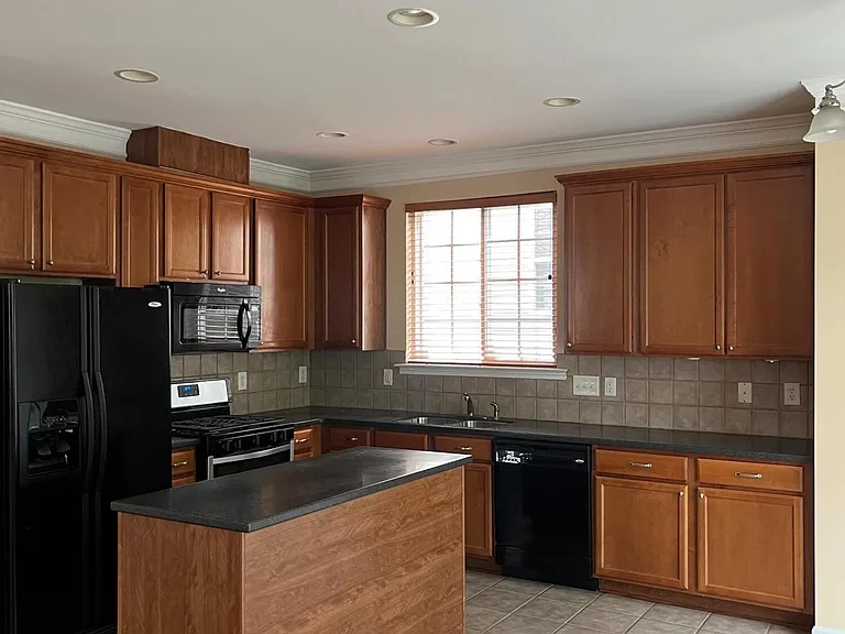2017 Remington Oaks Cir — Photo 11