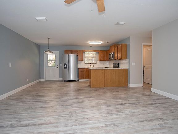 3rd image of 9283 W Sleepyoak Ct