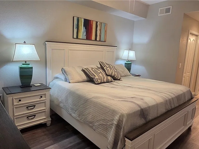 16635 Lake Circle Dr #612 — Photo 6