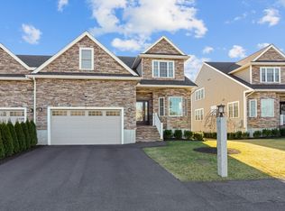 35 Cape Club Dr UNIT 35, Sharon, MA 02067