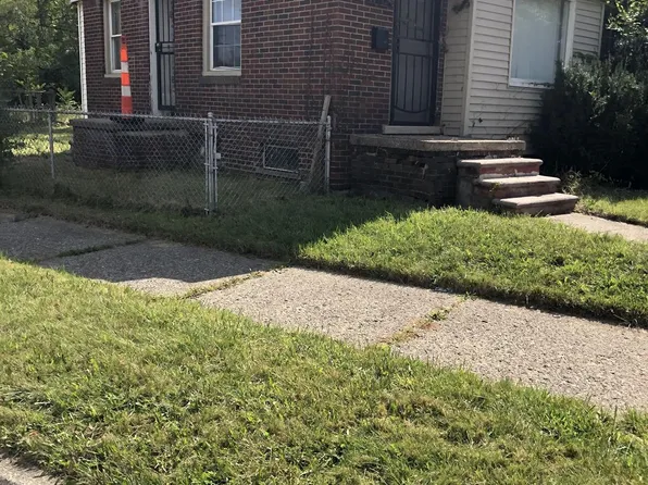 17246 Strasburg St, Detroit, MI 48205