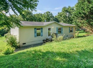 110 McKinney Pointe Dr, Etowah, NC 28729