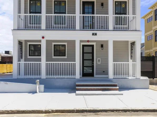 88 Dover St #1, Somerville, MA 02144