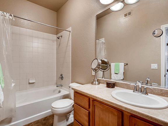 5th image of 10111 Inverness Main St #209